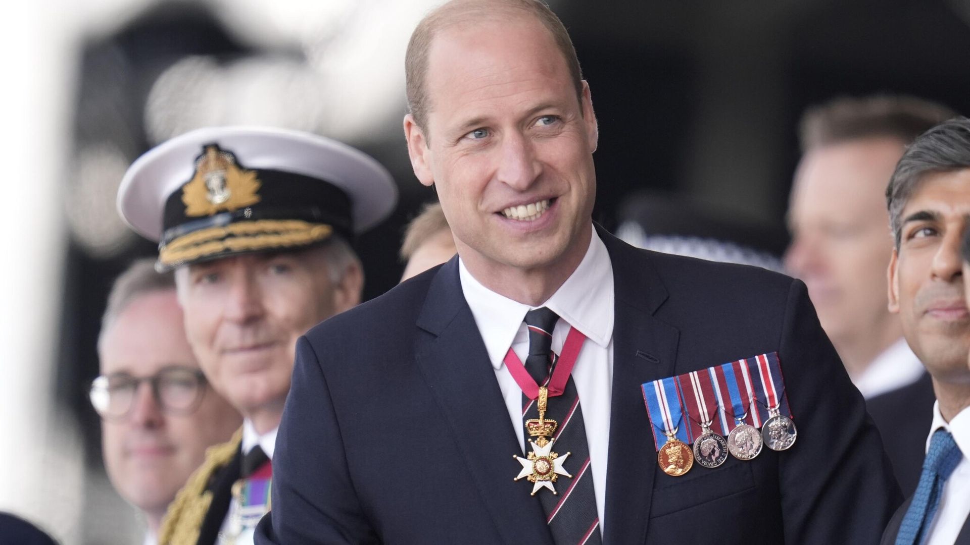 En su última aparición pública, el príncipe William habla de la mejoría de la princesa Kate