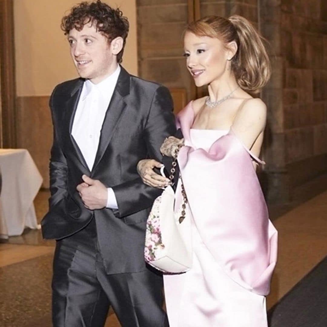 Ariana Grande y Ethan Slater causan sensación en su más reciente aparición juntos