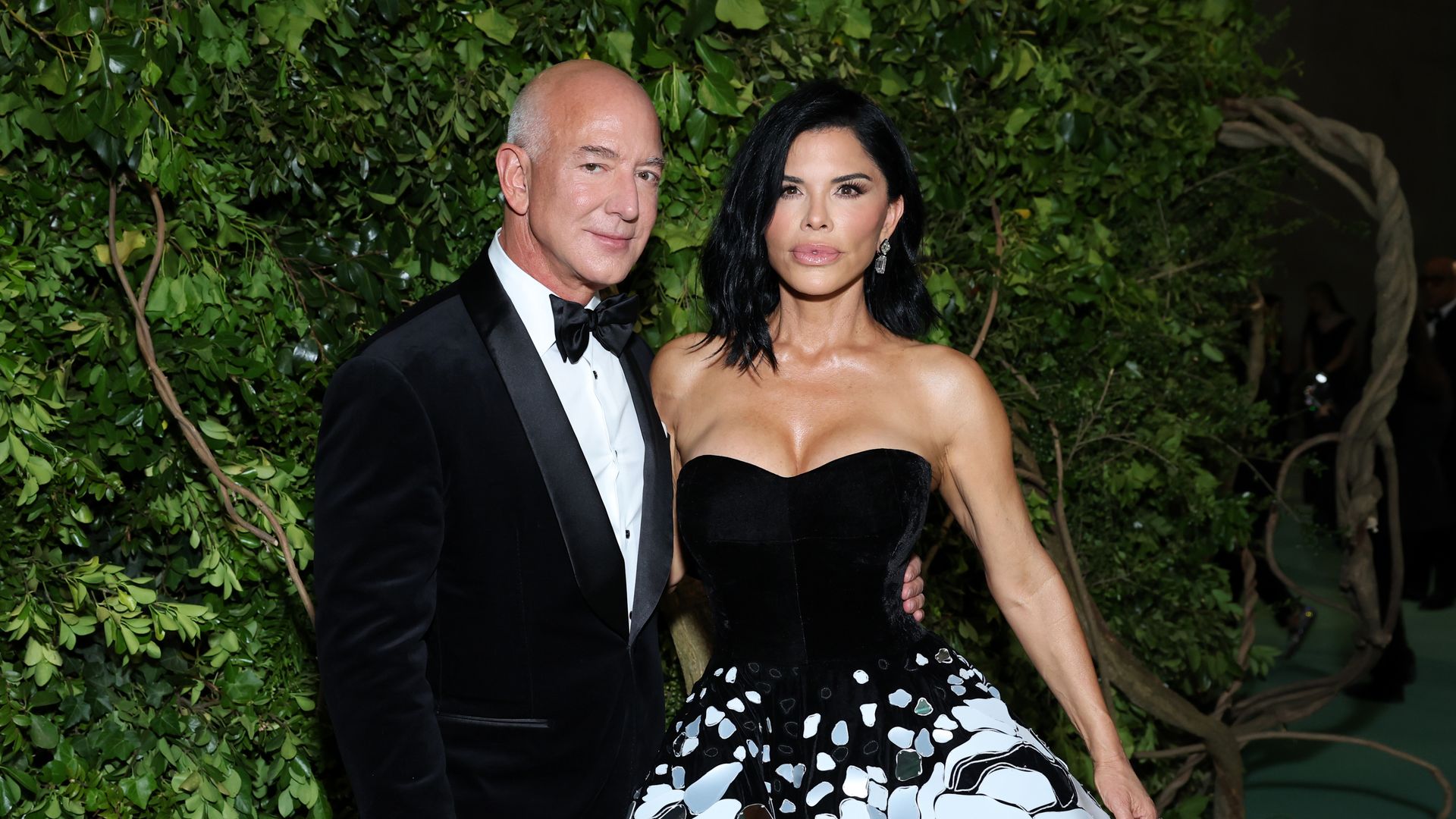 Lauren Sánchez and Jeff Bezos look madly in love at D&G Alta Sartoria show