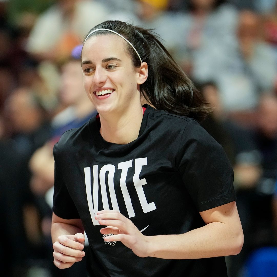 Caitlin Clark wins the 2024 WNBA Rookie of the Year, and her reaction is priceless