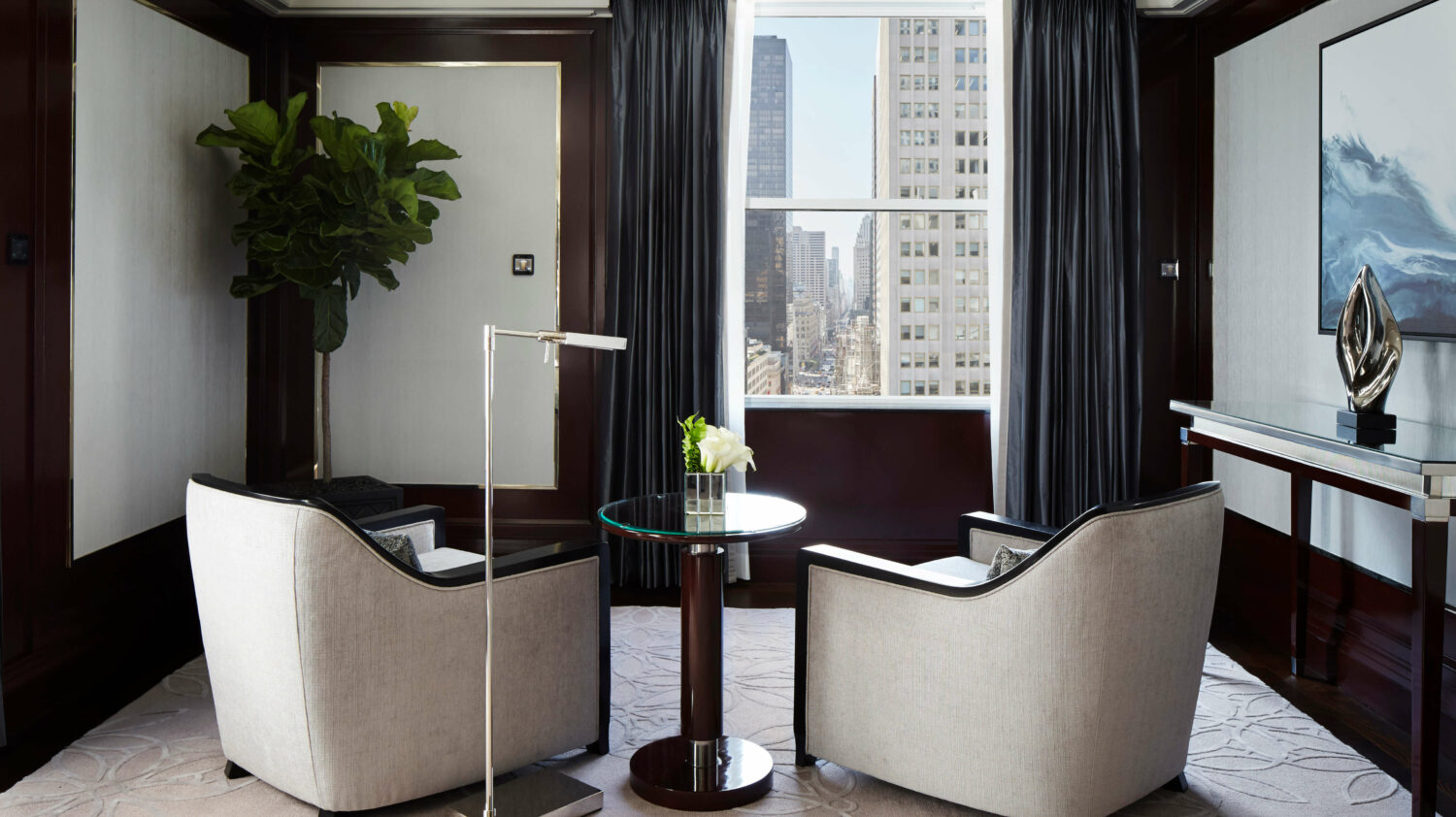 fifth avenue suite seating-peninsula new york city