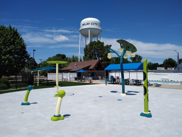 pool & splashpad 2