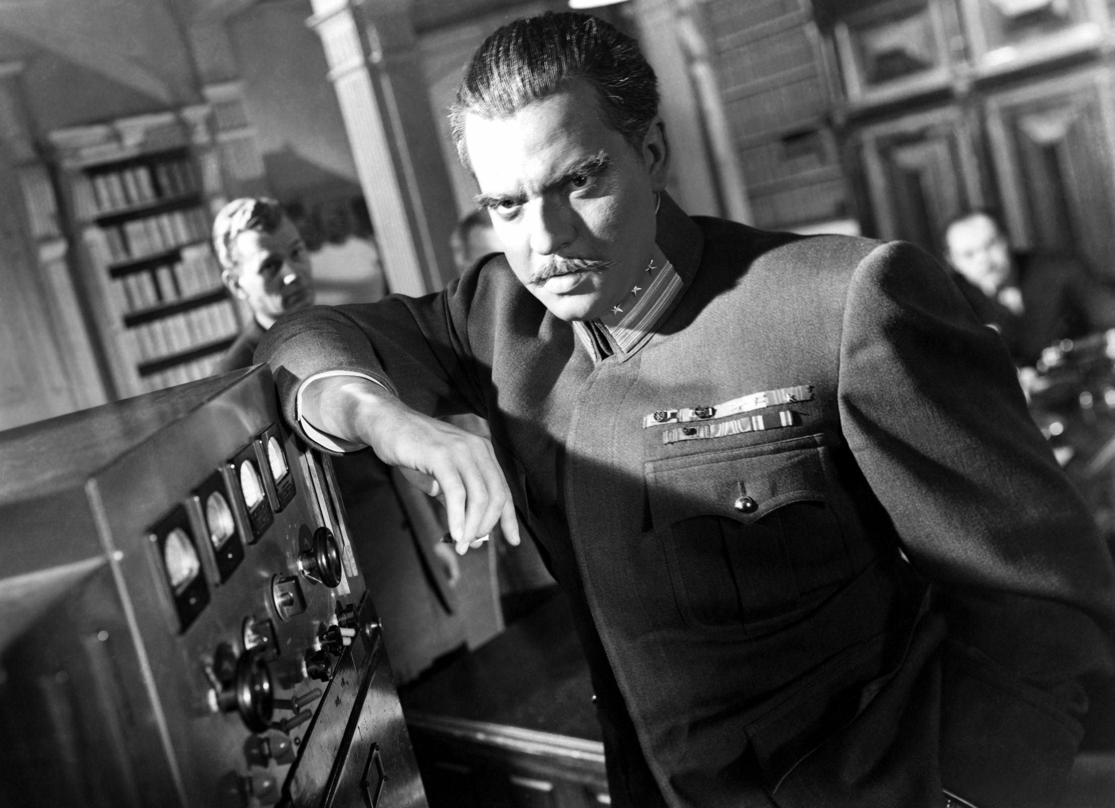 JOURNEY INTO FEAR, Joseph Cotten, Orson Welles, 1943