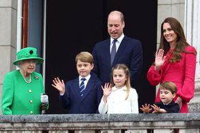 Queen Elizabeth with Louis, George and Charlotte