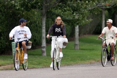 Jennifer Lopez Bike Ride 2