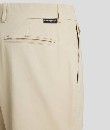 CLASSIC CHINO PANTS