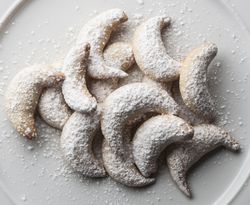 German vanilla biscuits (vanilla kipferl)