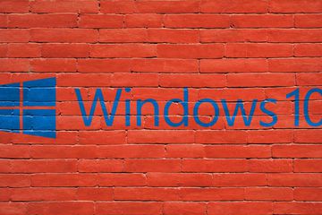 Windows 10 logo on a red brick wall