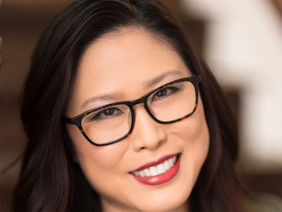 Headshot of Lola Han, Founder and CEO of CultivatePeople