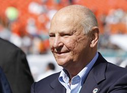 Wayne Huizenga, founder of waste management