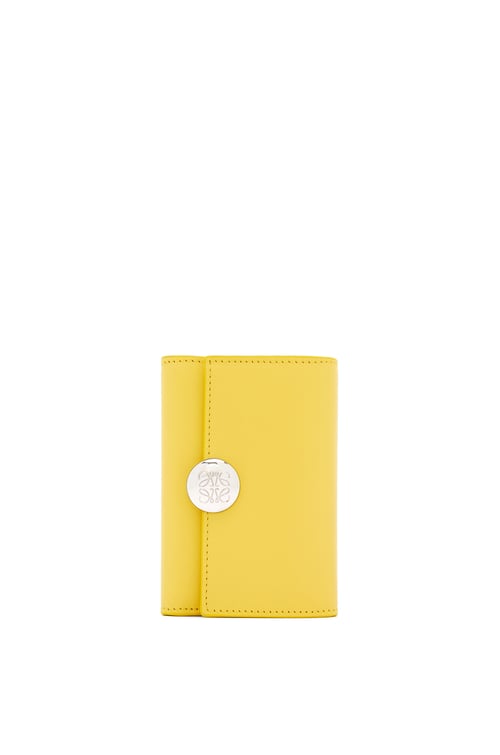 LOEWE Pebble small vertical wallet in shiny nappa calfskin Baby Corn plp_rd