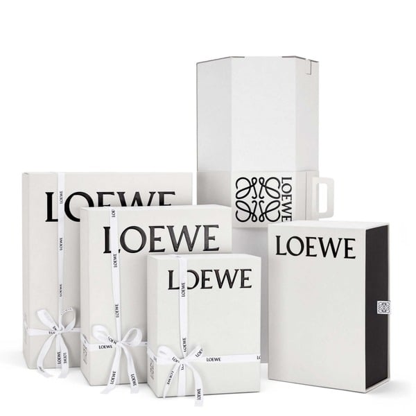 packaging LOEWE