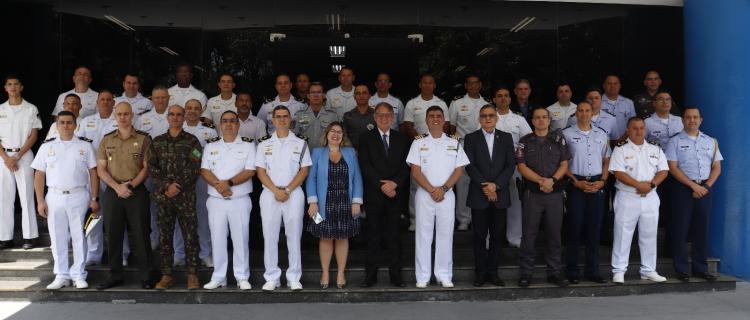 Suboficiais-Mores do Com8ºDN e do GptFNSantos, os Adjuntos de Comando do CMSE, 2ª RM e CPOR, Graduados-Master do IV COMAR e BASP