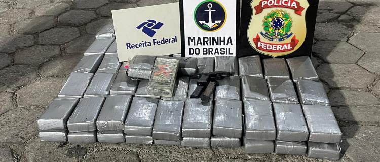 Marinha apreende 134 kg de cocaína em operação interagências no Porto de Santos (SP)