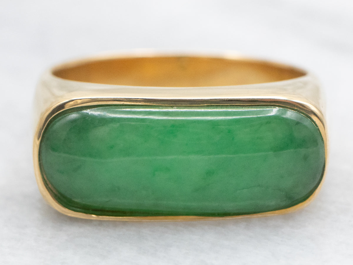 Sleek 18-Karat Gold Unisex Jadeite Ring