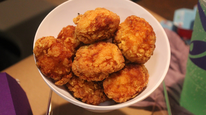 Close-up of Taco Bell chicken nuggets