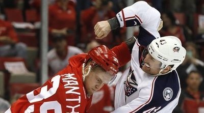 ¿Por qué pegarse es motivo de orgullo en la NHL?