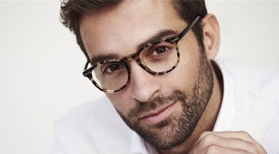 Cómo elegir las gafas adecuadas en función del rostro, la piel y el cabello