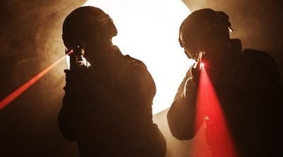 Una luz que envía mensajes a tu cerebro, así es la nueva arma del ejército de Estados Unidos