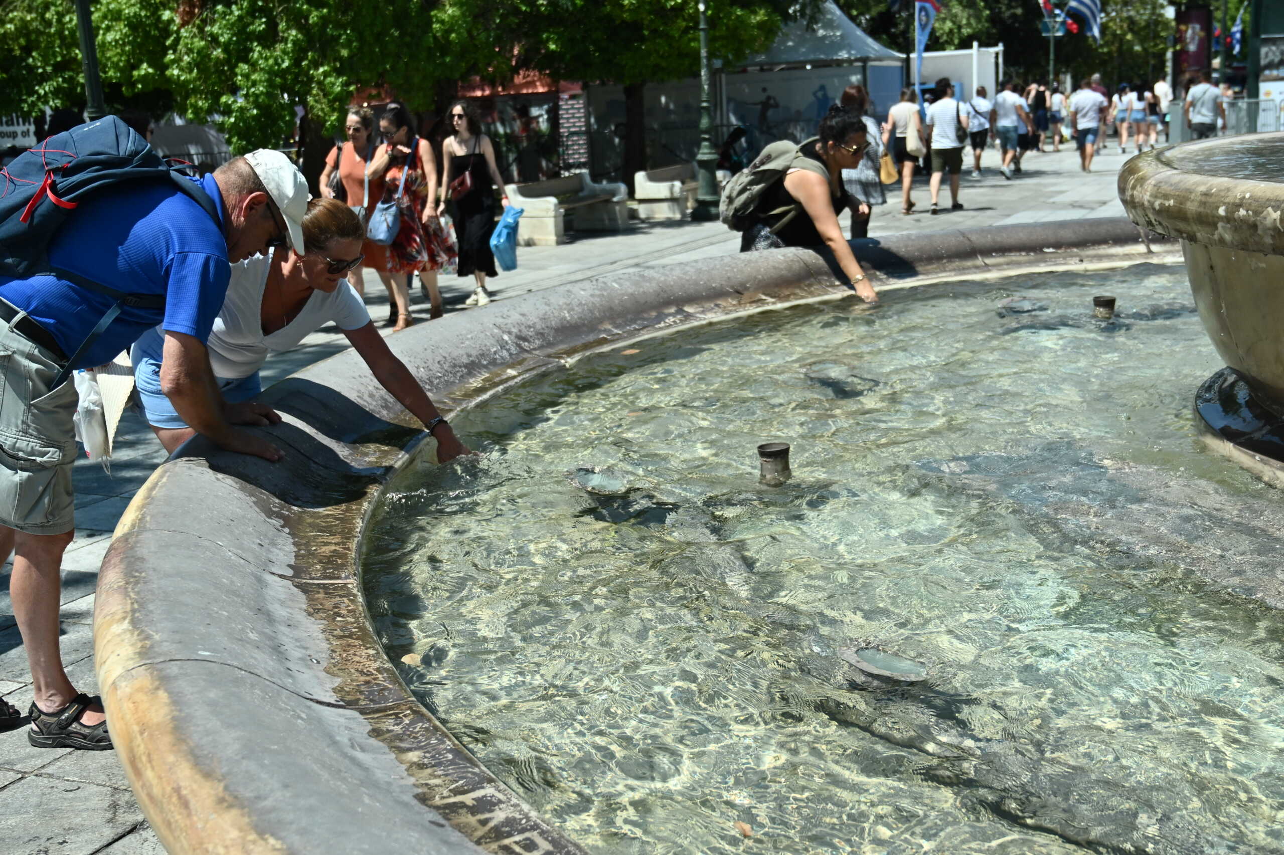 Καιρός: Αφόρητη ζέστη για 13η μέρα – Πτώση 10°C το επόμενο Σάββατο