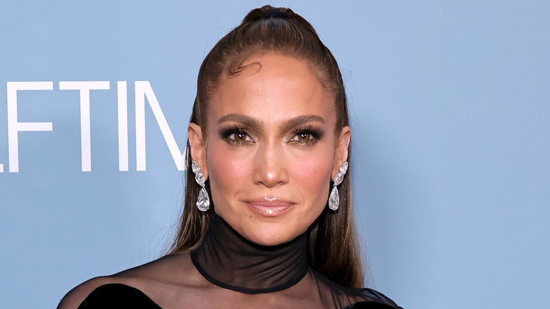 Jennifer Lopez in dangling earrings