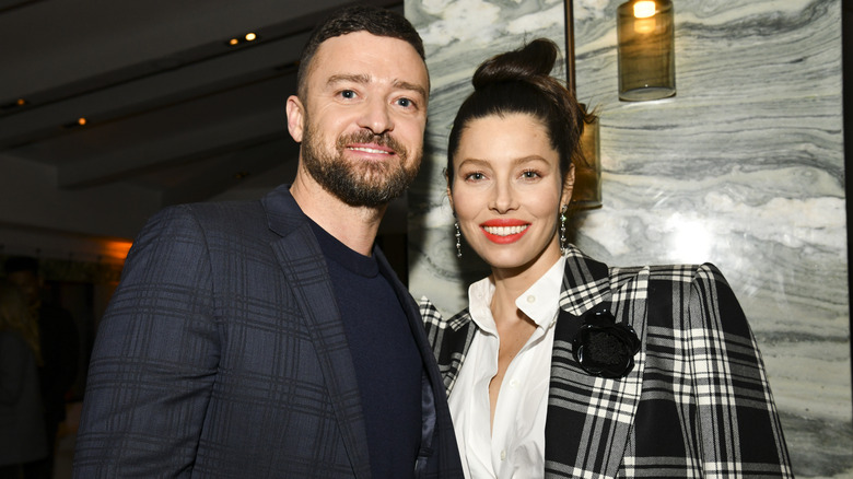 Justin Timberlake and Jessica Biel smiling 