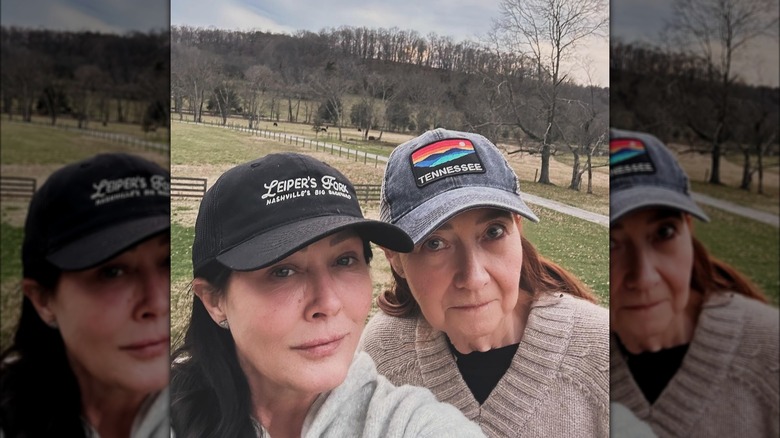 Shannen and Rosa Doherty taking selfie outdoors