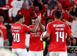 La contundente respuesta del DT de Benfica a favor de Di María y Otamendi por los viajes a Argentina por Navidad