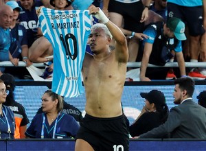 Racing le hace una segunda oferta a Roger Martínez