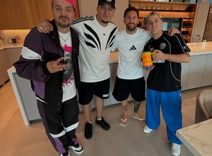 El streaming de cumbia que visitó a Messi: "El mejor regalo de Navidad que nos podía tocar"