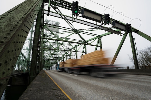 Federal bridge grant toward replacing I-5 span is largest by far among dozens awarded