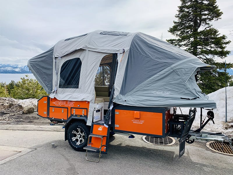 Small pop up camper