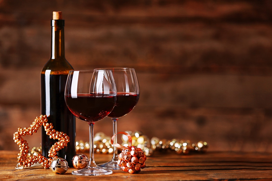 20 grandes vinhos até R$ 100 para presentear no Natal