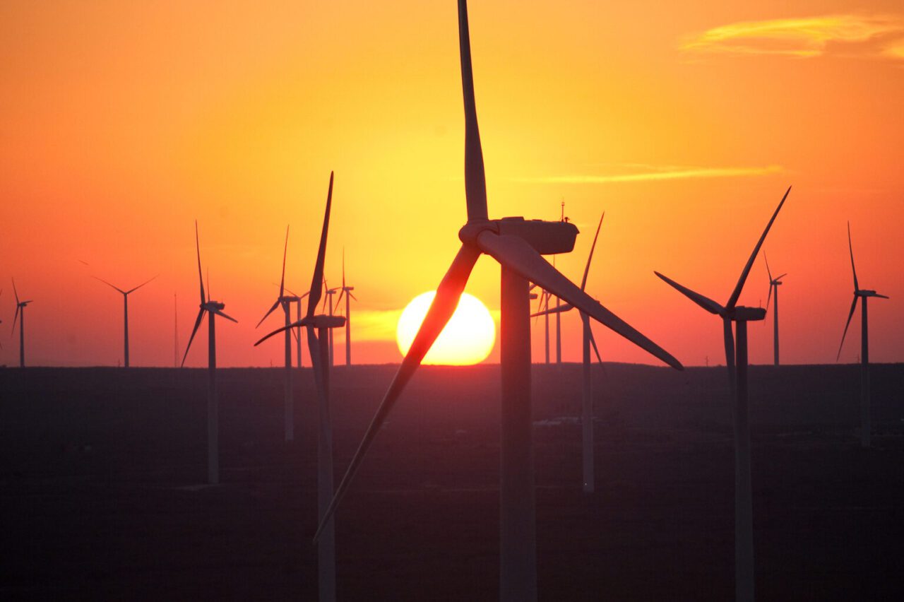 Clearway Begins Repowering of Texas Wind Farm