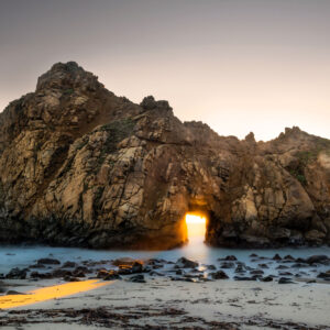 photo - Keyhole Arch during Sunset