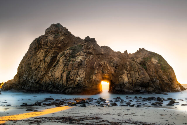 photo - Keyhole Arch during Sunset