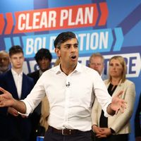 Le Premier ministre britannique et chef du Parti conservateur, Rishi Sunak, à Leeds, dans le nord de l'Angleterre, le 27 juin 2024.