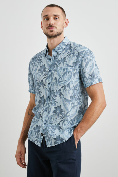 CARSON SHIRT - JUNGLE GARDEN REFLECTION - FRONT BODY