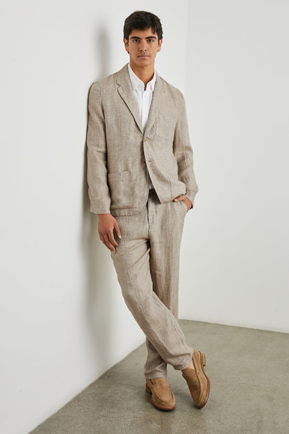 SORRENTO BULGUR BLAZER - FRONT FULL BODY LEAN