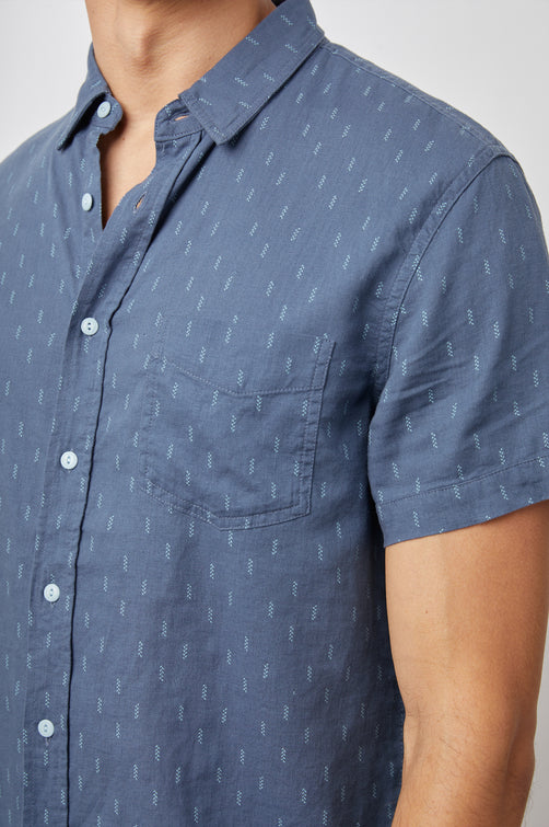 CARSON LOUIS LEAF NAVY GREEN SHIRT - DETAIL