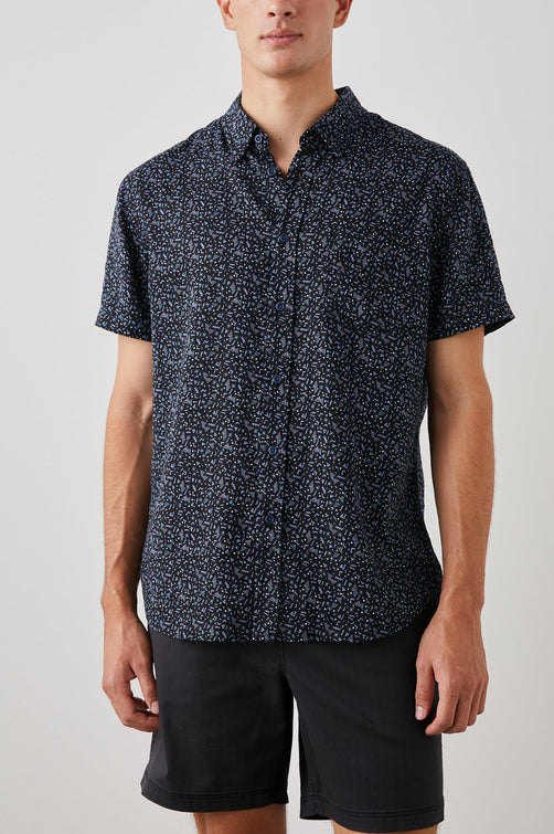 CARSON SHIRT RADICAL GEO BLACK - FRONT