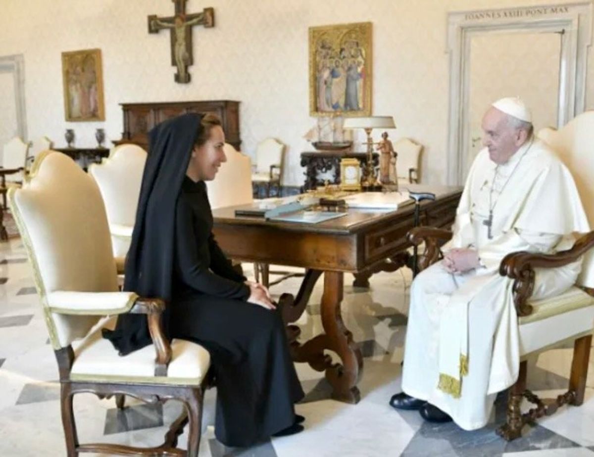 Pope grants audience to Assange's wife