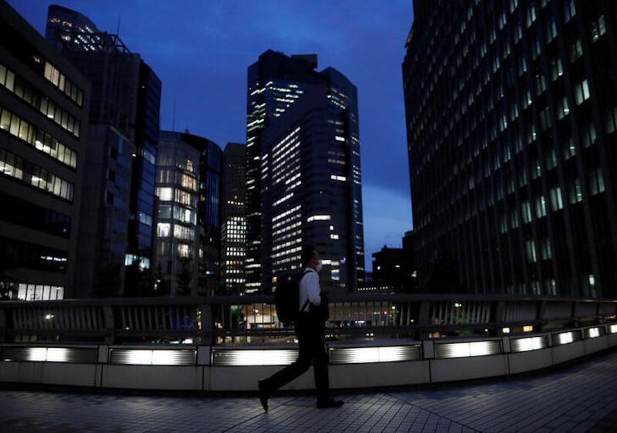 11月実質賃金0.3％減、4カ月連続マイナス　物価の伸びが上回る＝毎月勤労統計