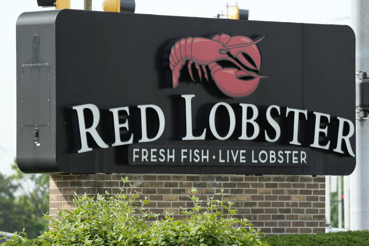 A Red Lobster restaurant is seen in Schaumburg, Ill., May 20, 2024. (AP Photo/Nam Y. Huh)