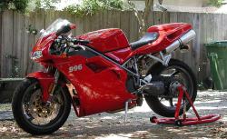 DUCATI 996 red