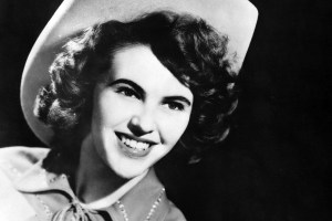 Wanda Jackson poses for a studio portrait in 1958 in the United States. (Photo by Gilles Petard/Redferns)