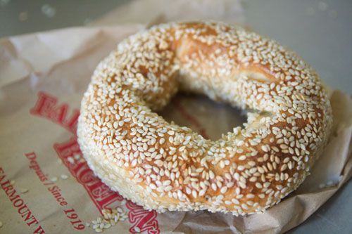 20091111-montrealbagels-fairmount.jpg