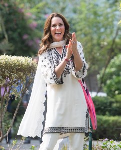 LAHORE, PAKISTAN - OCTOBER 18:  Catherine, Duchess of Cambridge takes part in a game of cricket as she visits SOS Children’s Village, a charitable organisation in the heart of the city, on October 18, 2019 in Lahore, Pakistan. (Photo by Samir Hussein/WireImage)