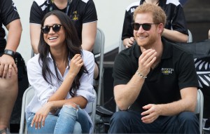 TORONTO, ON - SEPTEMBER 25:  Meghan Markle and Prince Harry attend wheelchair tennis on day 3 of the Invictus Games Toronto 2017 on September 25, 2017 in Toronto, Canada.  The Games use the power of sport to inspire recovery, support rehabilitation and generate a wider understanding and respect for the Armed Forces.  (Photo by Samir Hussein/Samir Hussein/WireImage)