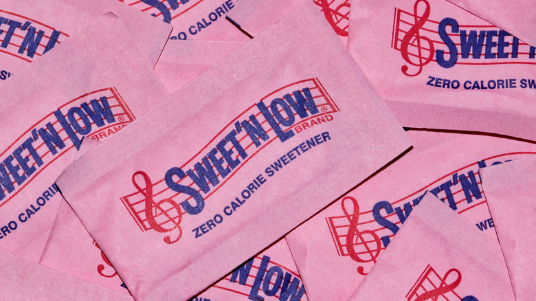 Pink Sweet 'N Low packets